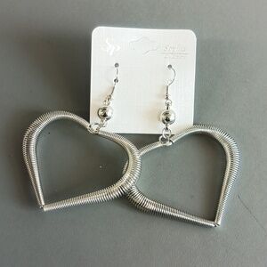 2/$15 + $4.99 Shipping | NEW Silver Heart Coil Spring Pierced Earrings